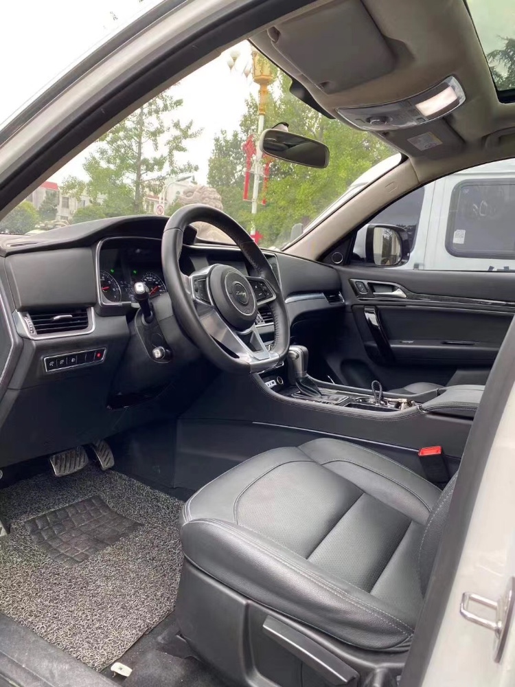 青岛17年众泰T6003