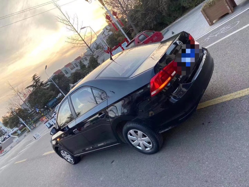 济南13年大众桑塔纳3