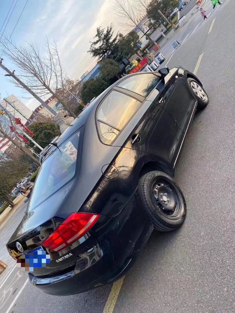 济南13年大众桑塔纳4