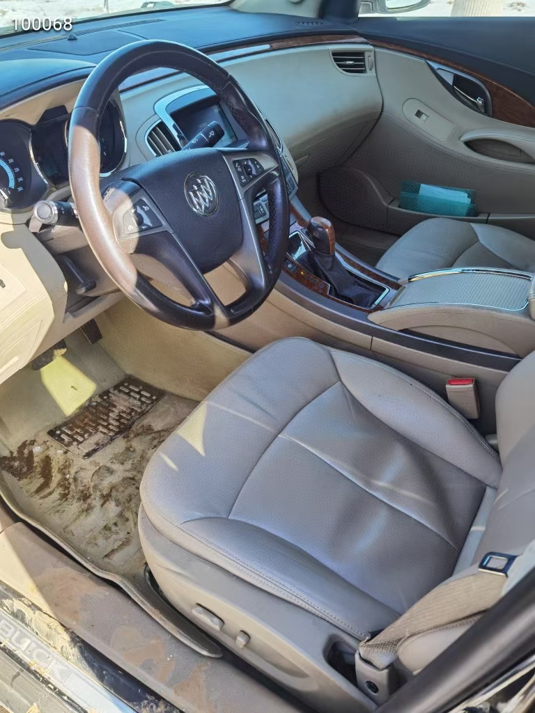 徐州12年别克君越5