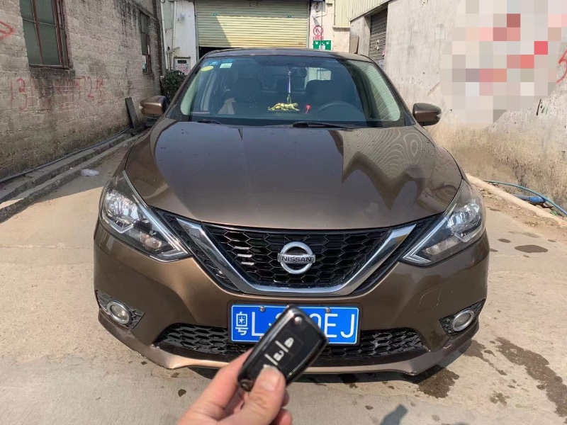 广州16年日产轩逸1