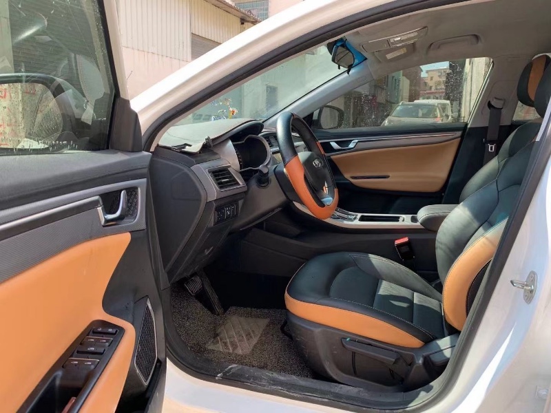 广州20年吉利帝豪GL4