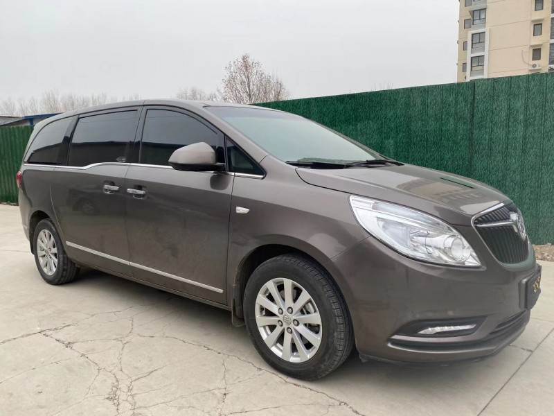 济宁18年别克GL82