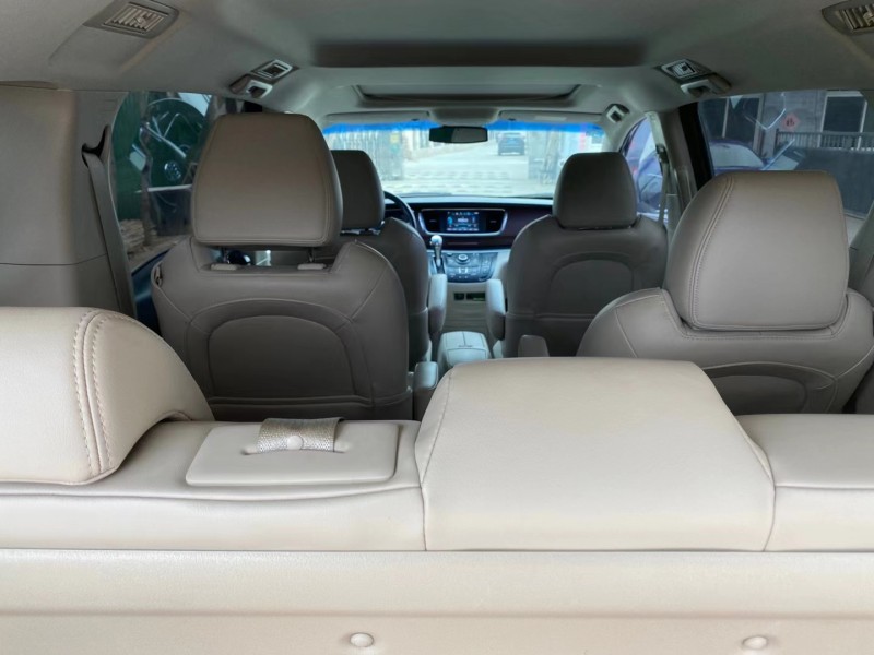 济宁18年别克GL86