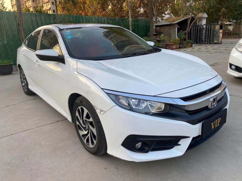 济宁18年本田思域1