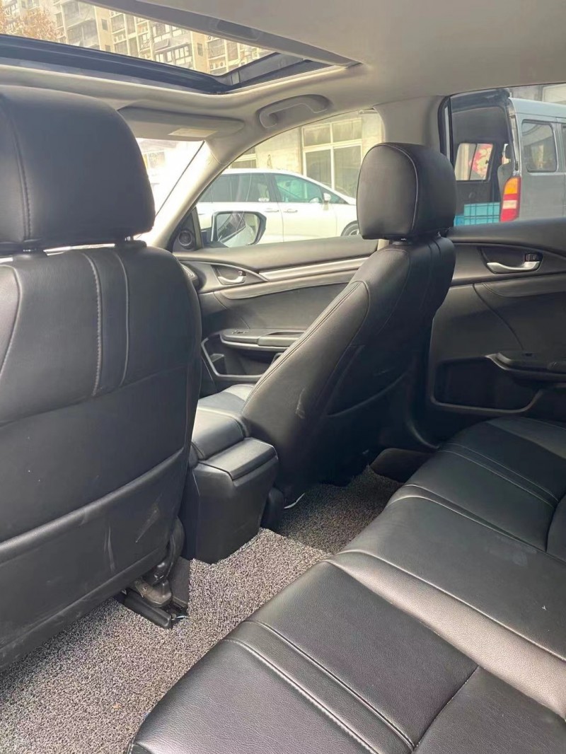 济宁19年本田思域6