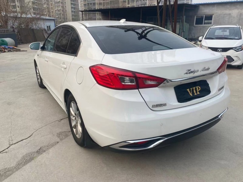 济宁18年众泰Z5607