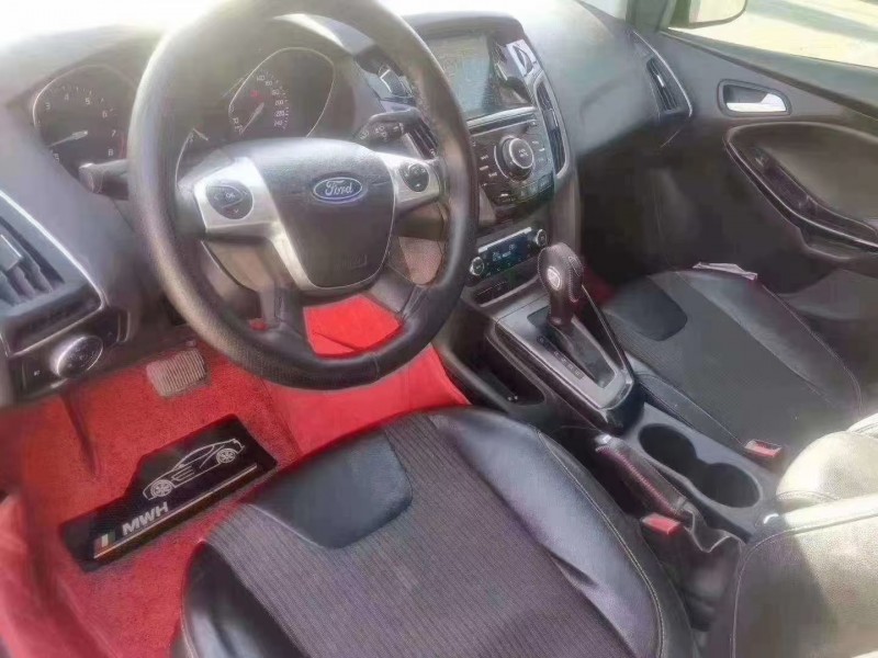 保定14年福特福克斯7