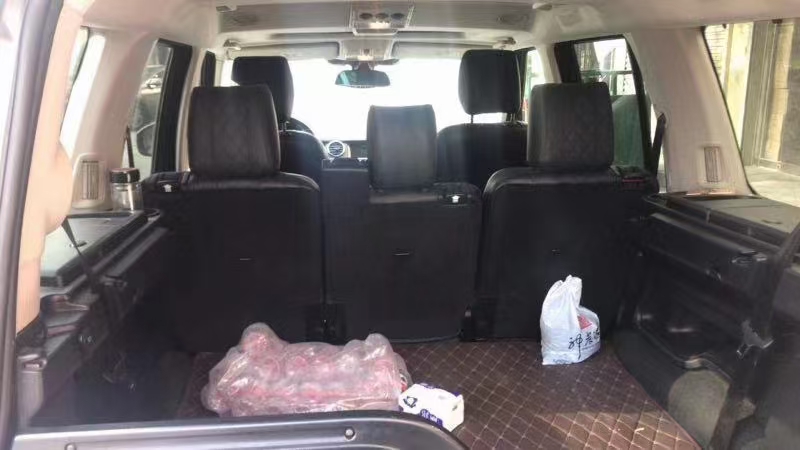 保定15年路虎发现46