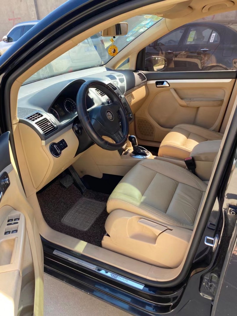 保定12年大众途安7