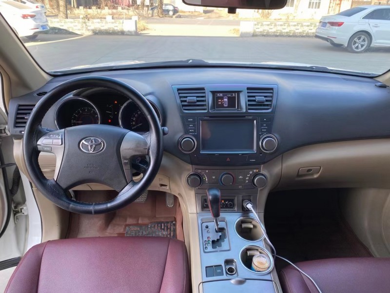 保定10年丰田汉兰达5