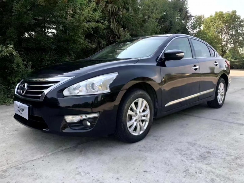 鄂州16年日產天籟3