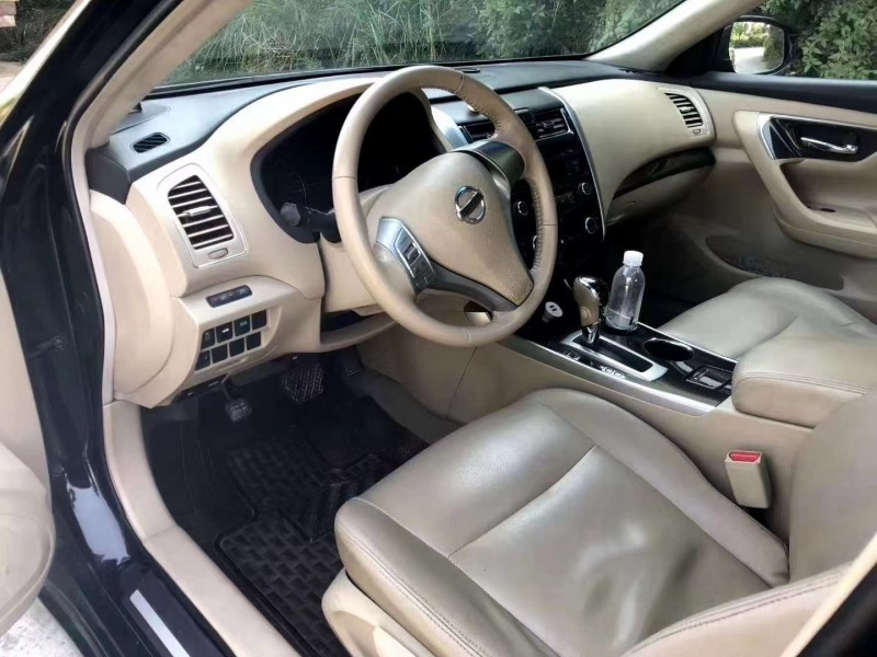 鄂州16年日產天籟5