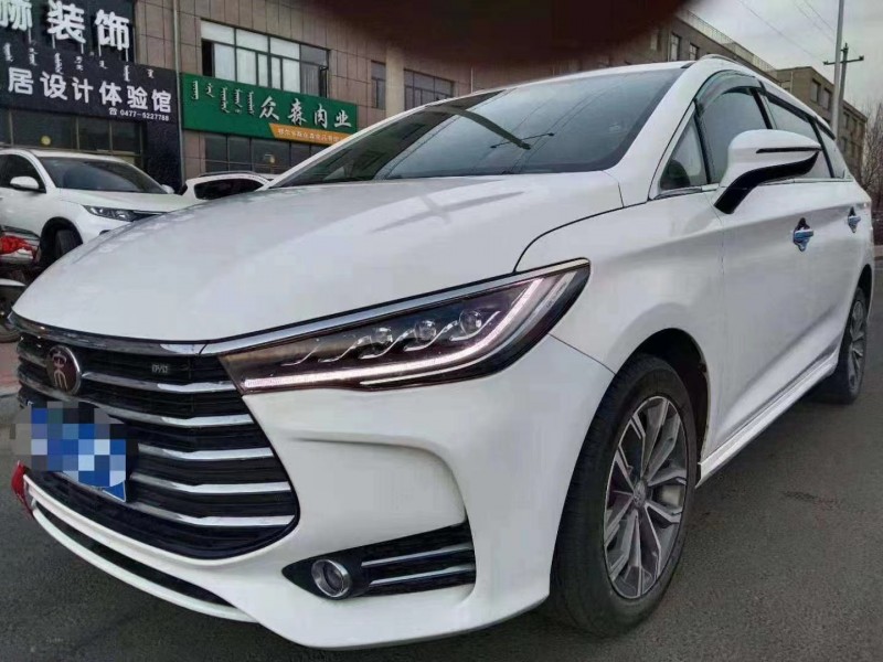 鄂爾多斯20年比亞迪宋MAX3