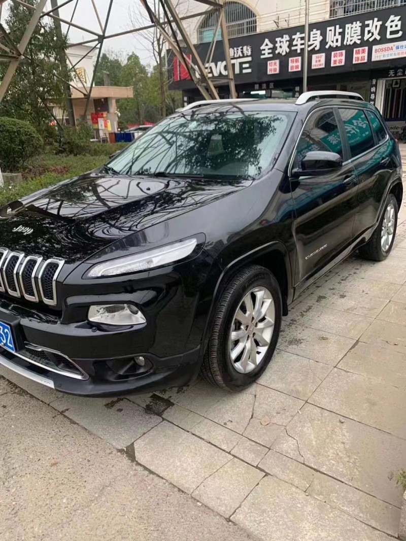 湘潭18年Jeep自由光2