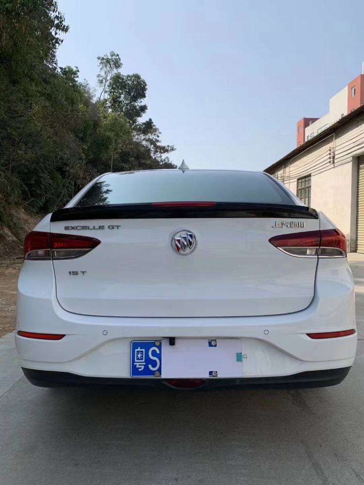 江门19年别克英朗7