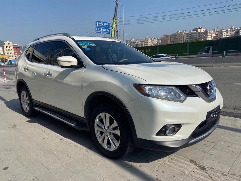 广州16年日产奇骏2