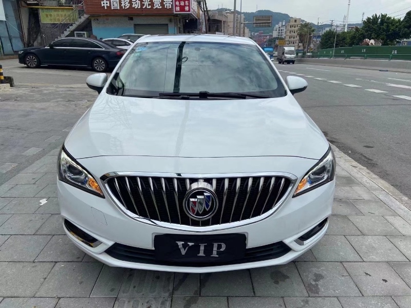 广州17年别克威朗1