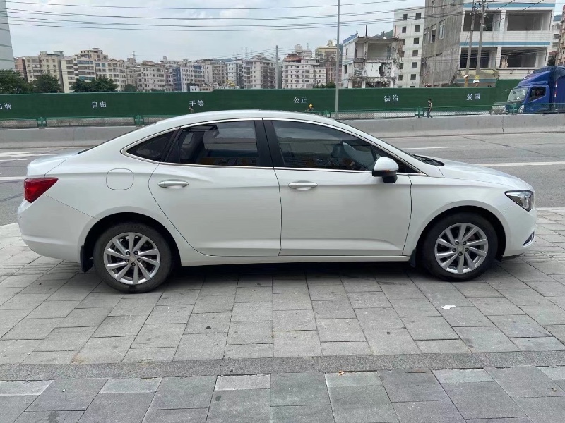 广州17年别克威朗4