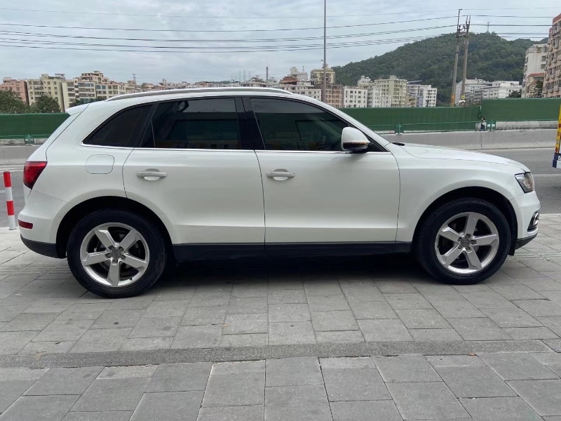 广州16年奥迪Q54