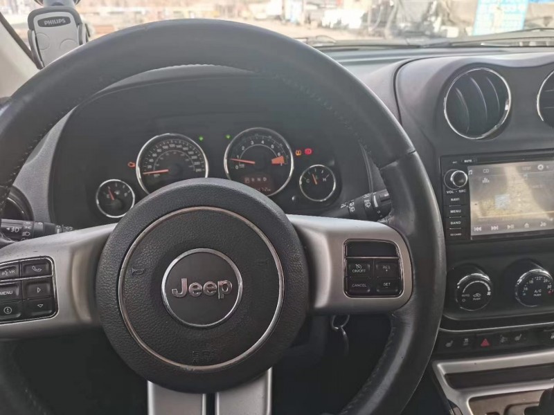 濟南15年Jeep指南者8