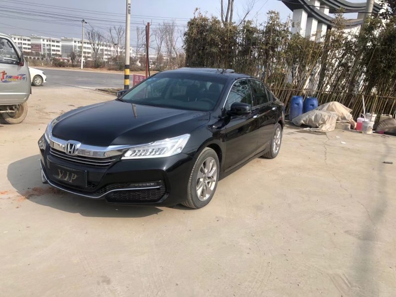 徐州17年本田雅阁2