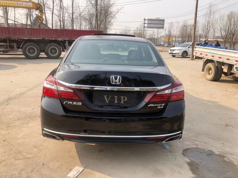 徐州17年本田雅阁4