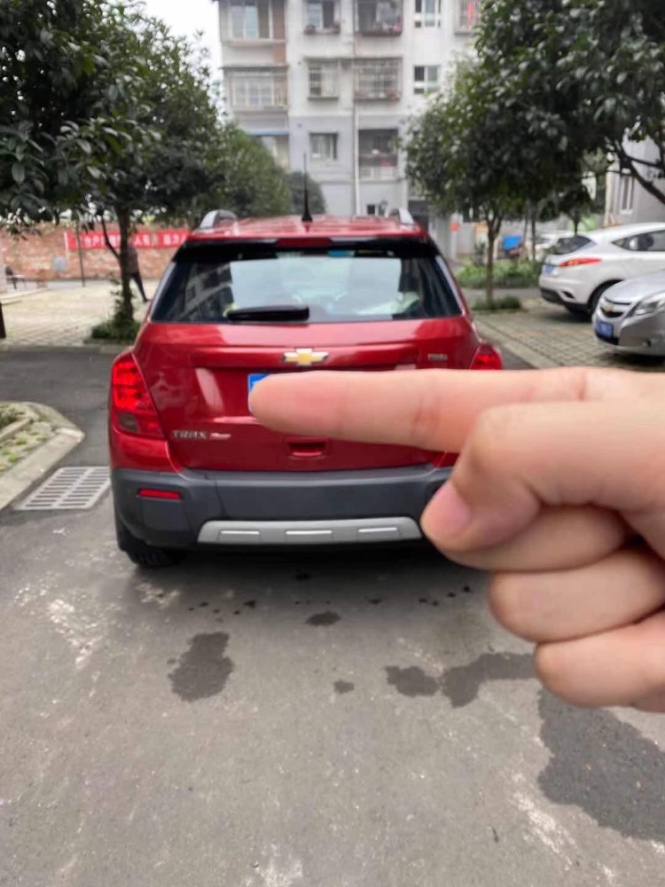 成都17年雪佛兰创酷6