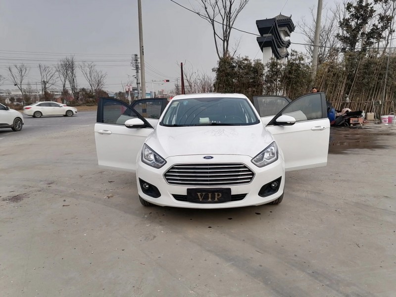 徐州18年福特福睿斯1