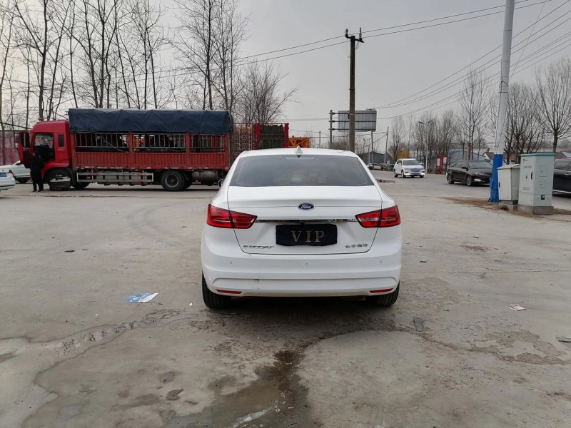 徐州18年福特福睿斯4