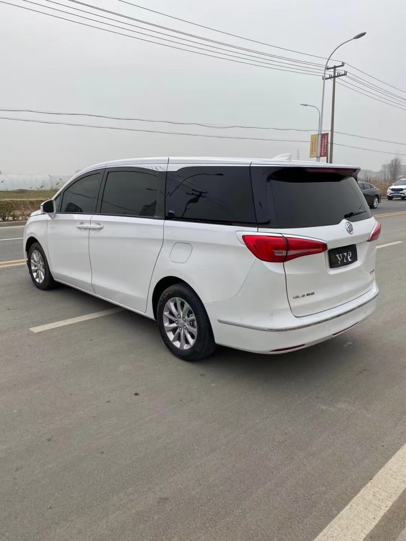 徐州18年别克GL84