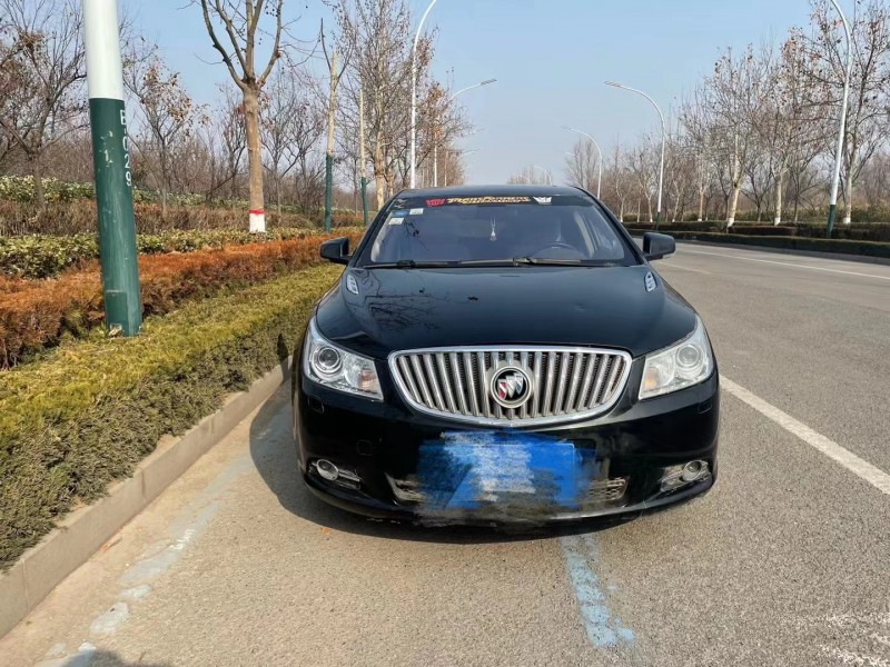 潍坊09年别克君越1