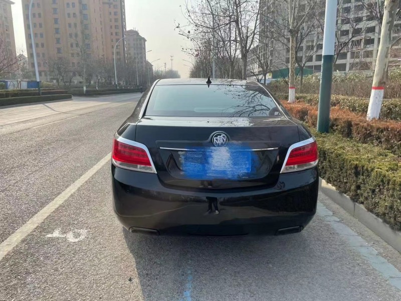 潍坊09年别克君越9