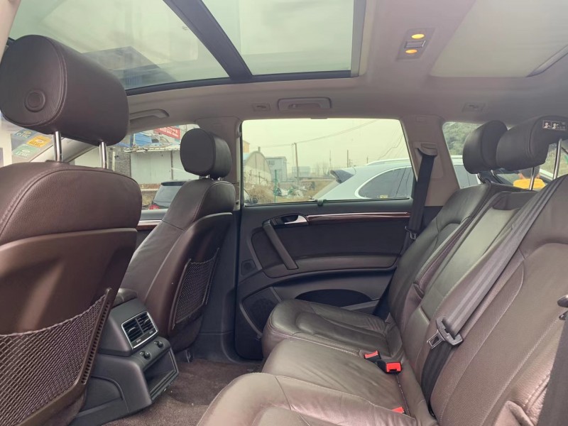 郑州13年奥迪Q75