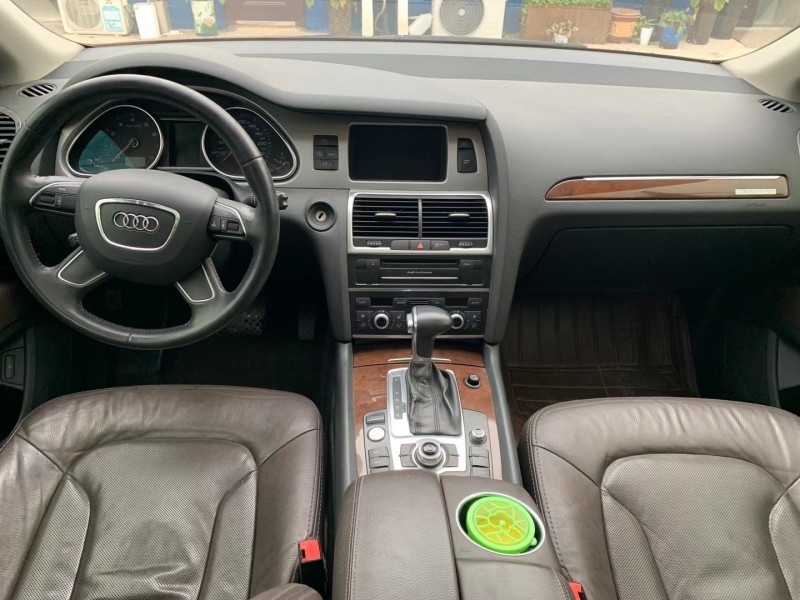 郑州13年奥迪Q76