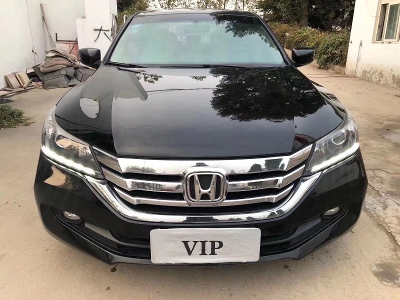 保定15年本田雅阁1