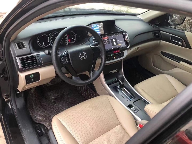 保定15年本田雅阁7