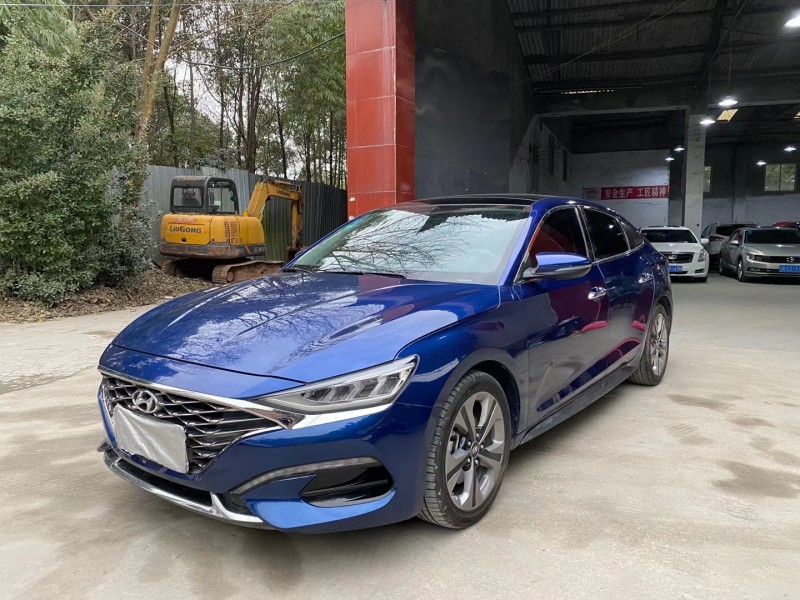 成都19年现代菲斯塔2