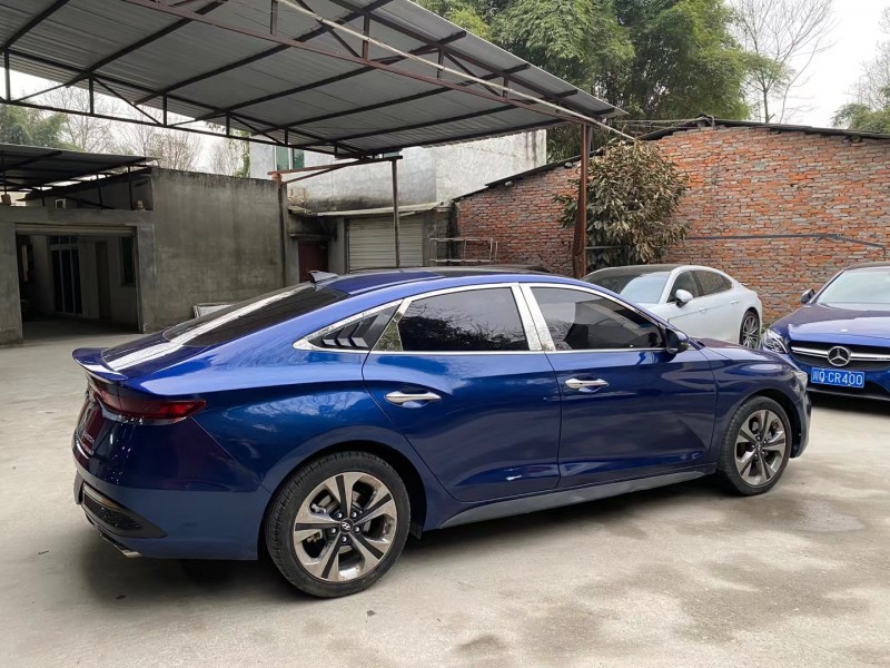 成都19年现代菲斯塔8