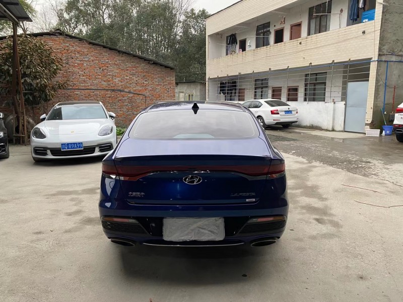 成都19年现代菲斯塔9