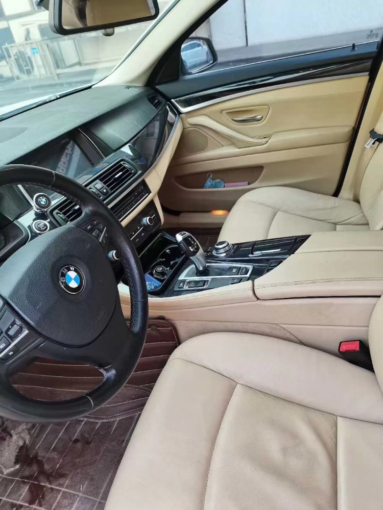 青岛13年宝马5系2