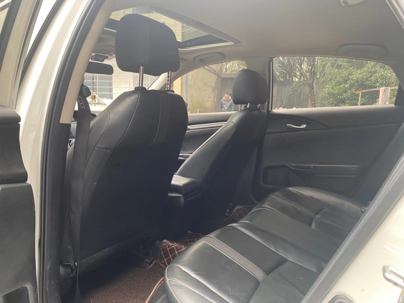 成都19年本田思域6