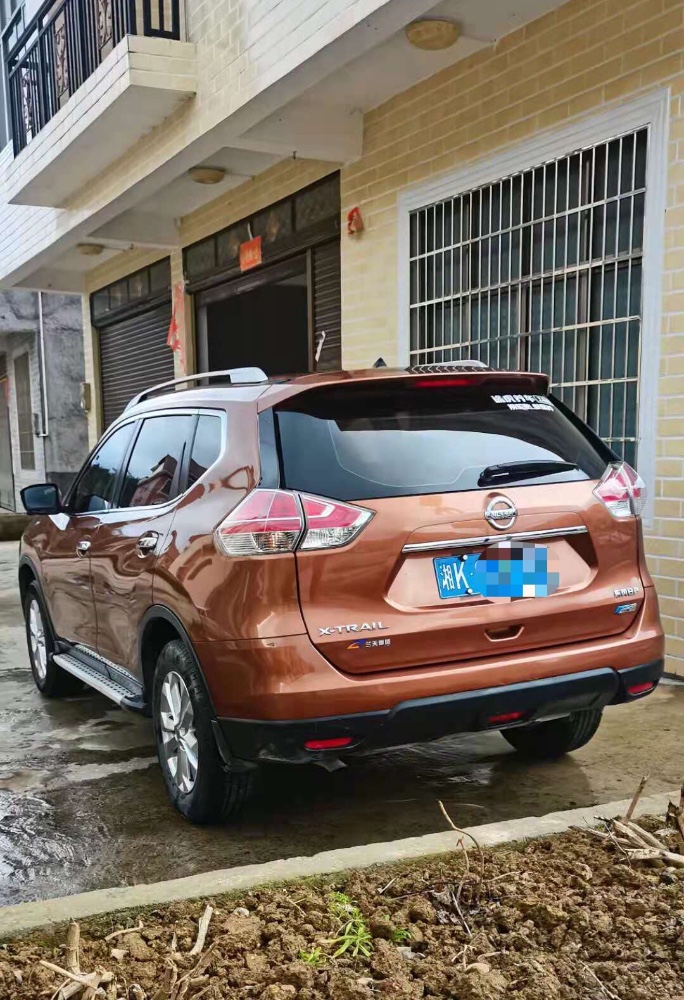 邵阳15年日产奇骏1