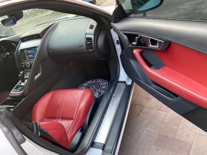 中山15年捷豹F-Type7