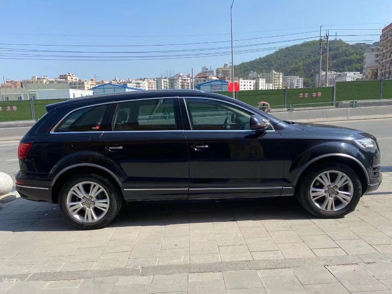 广州12年奥迪Q75