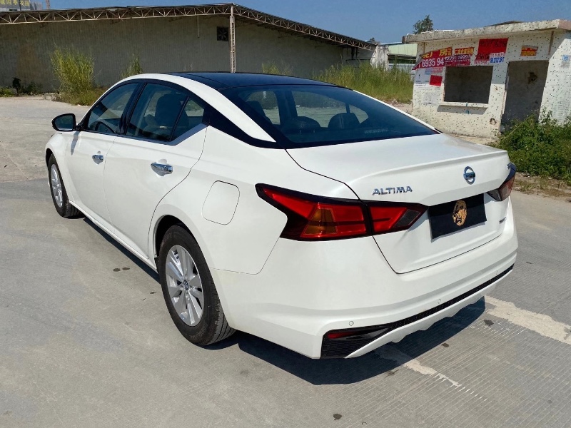 广州20年日产天籁6