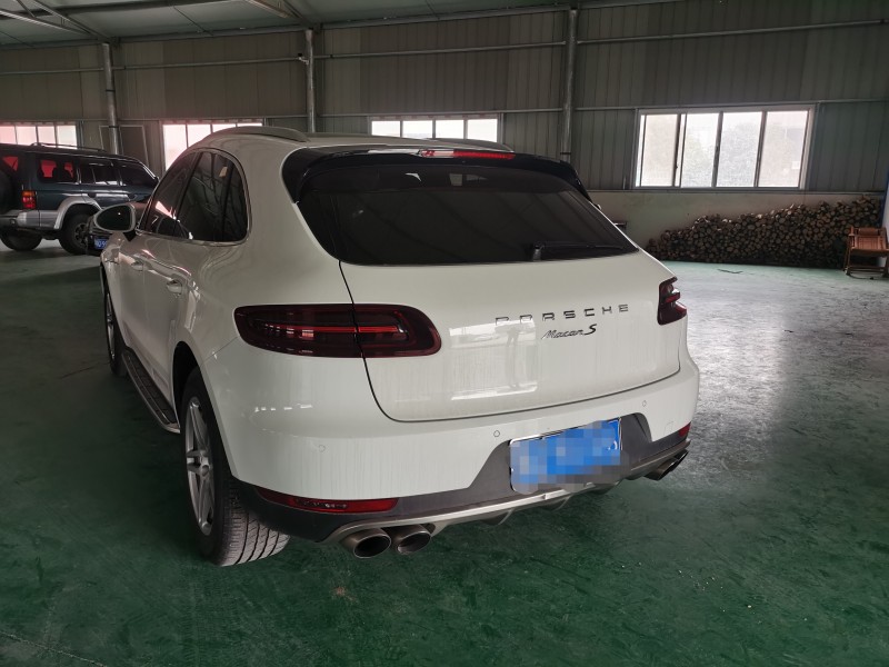 北京17年保时捷Macan4