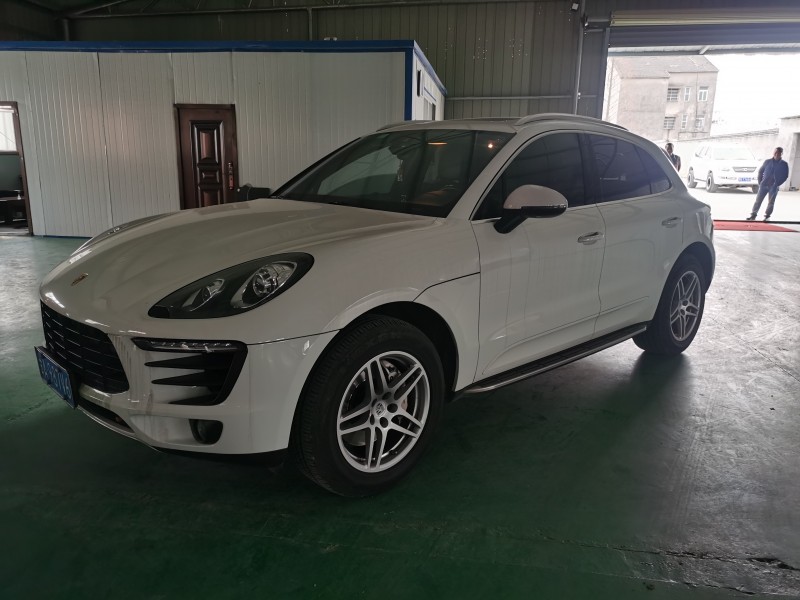 北京17年保时捷Macan3