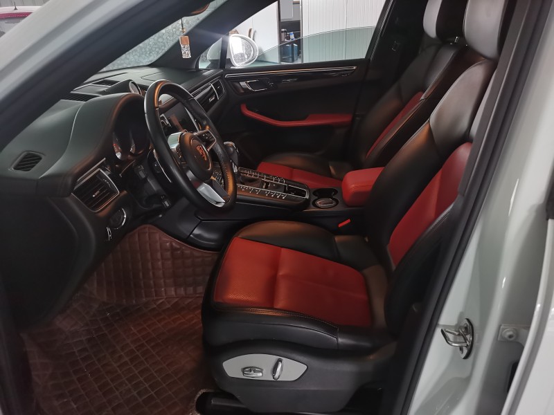 北京17年保时捷Macan6