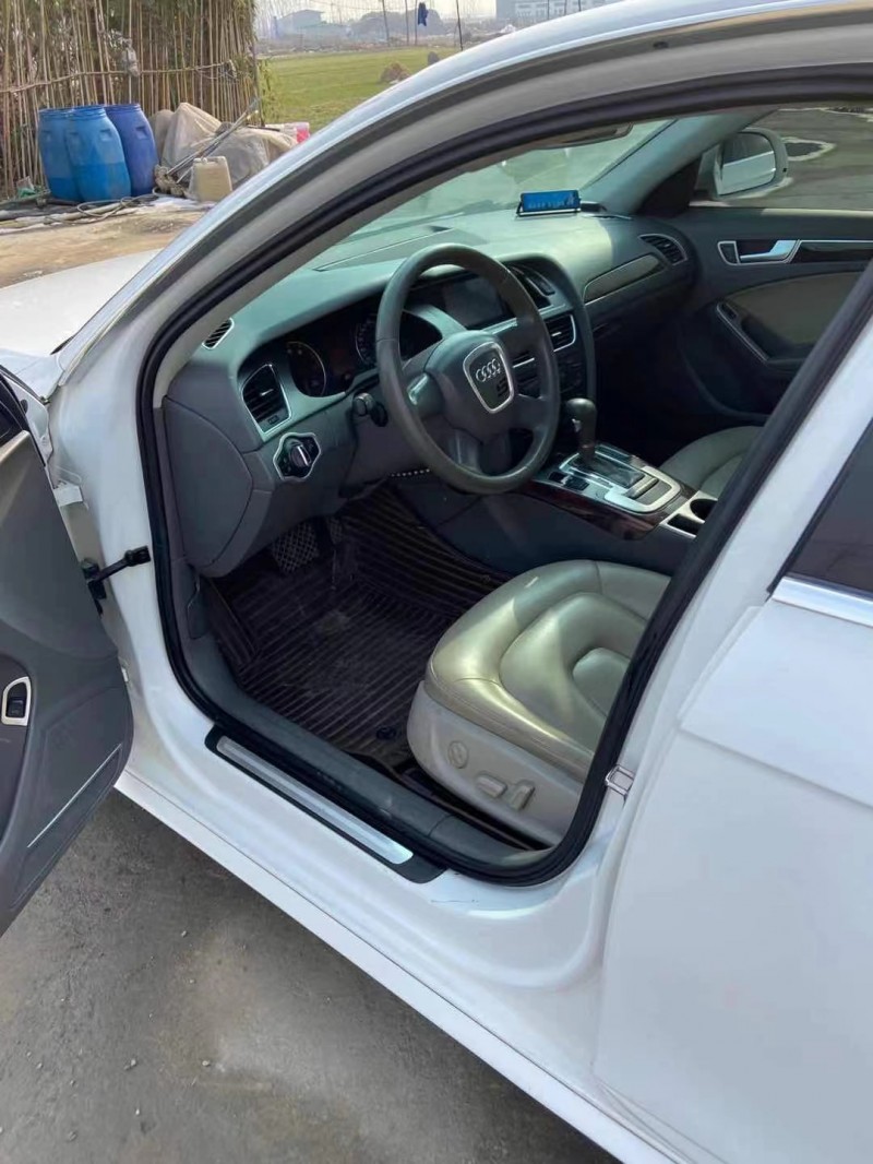 徐州11年奥迪A4L7